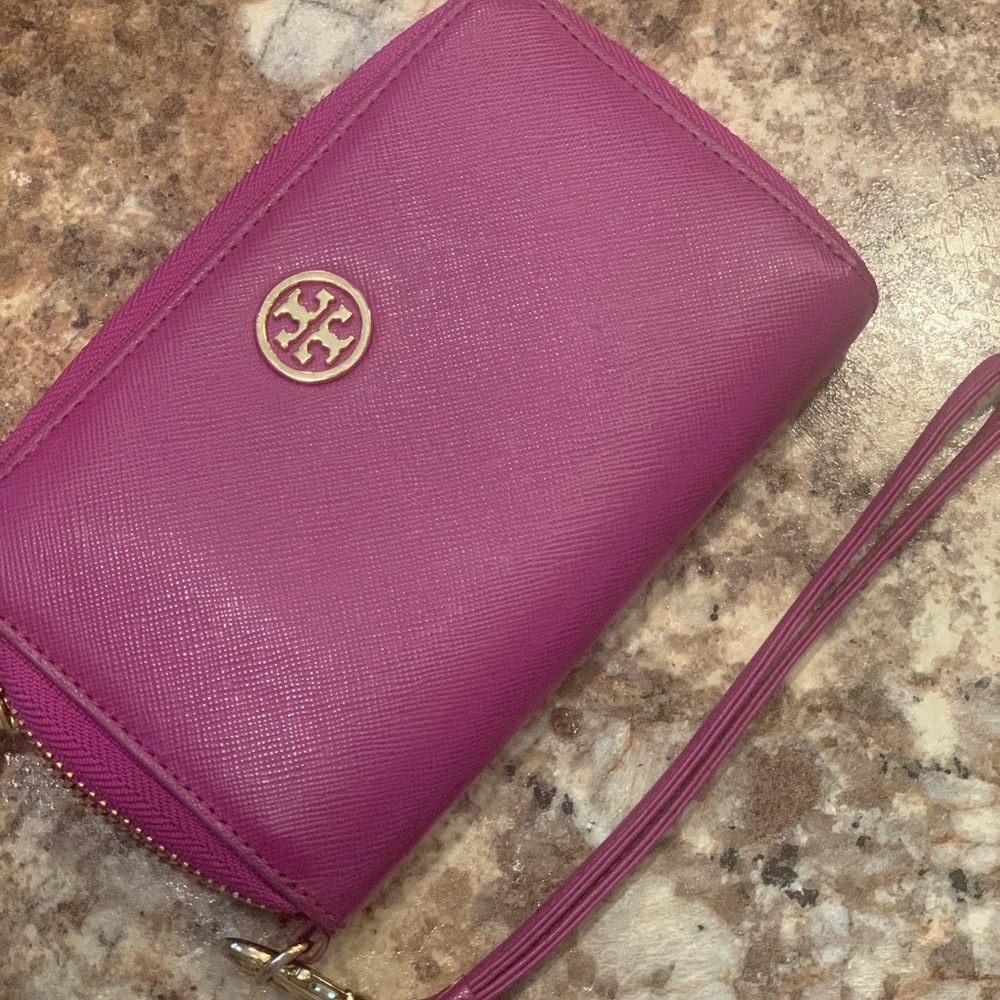 Tory Burch Wristlet